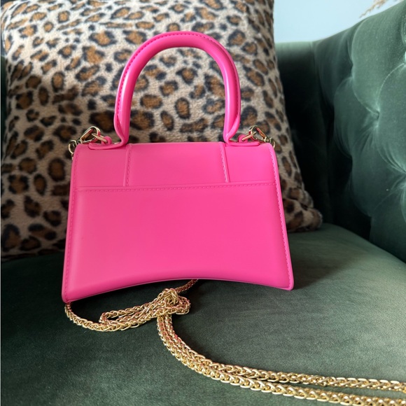 Pink Handbag with Gold Chain - Picture 2 of 5